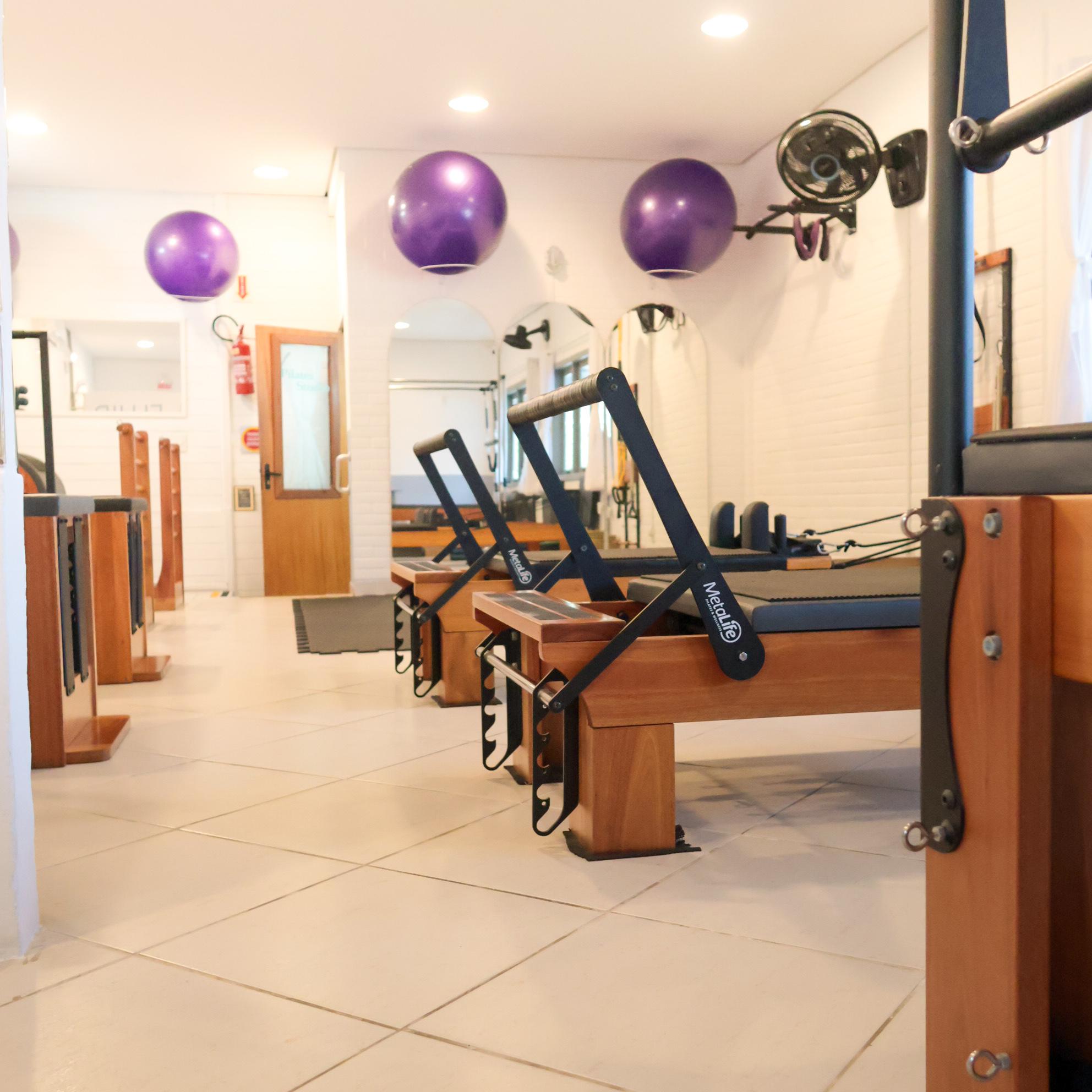 Estúdio de Pilates do Fluir com aparelhos completos
